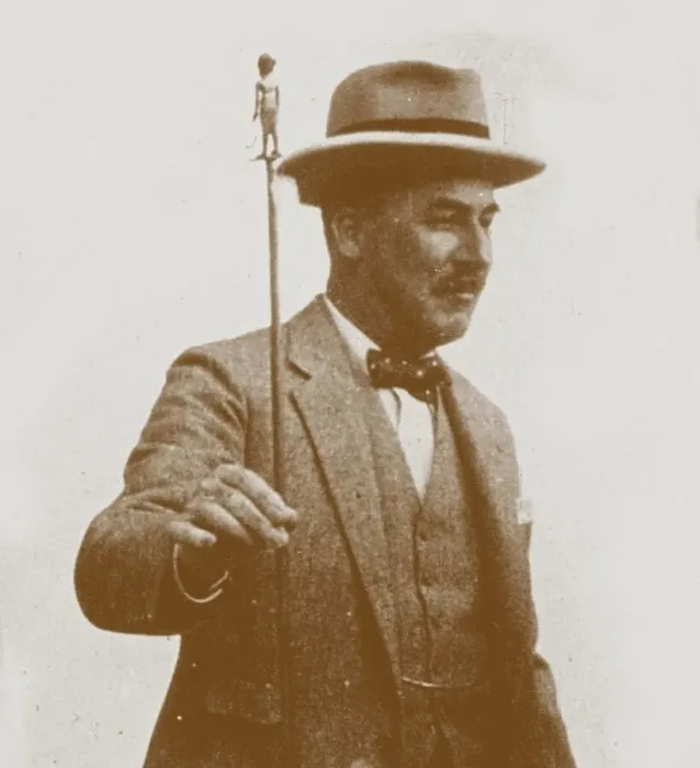 Framed Print : Howard Carter, discoverer of Tutankhamun's tomb, 1925. Creator: Photo studio Meurisse Framed Print : Howard Carter, discoverer of Tutankhamun's tomb, 1925. Creator: Photo studio Meurisse