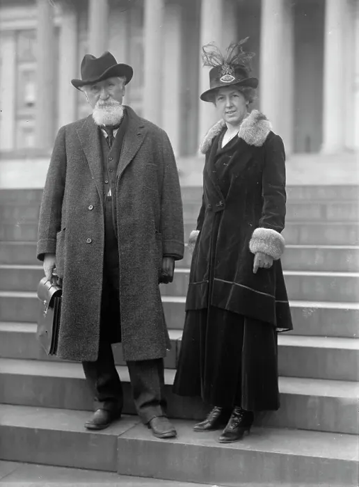 Framed Print : Hudson Maxim with wife Lillian Durban Maxim, 1917. Creator: Harris & Ewing. Hudson Maxim with wife Lillian Durban Maxim, 1917. Creator: Harris & Ewing Framed Print : Hudson Maxim with wife Lillian Durban Maxim, 1917. Creator: Harris & Ewing. Hudson Maxim with wife Lillian Durban Maxim, 1917. Creator: Harris & Ewing