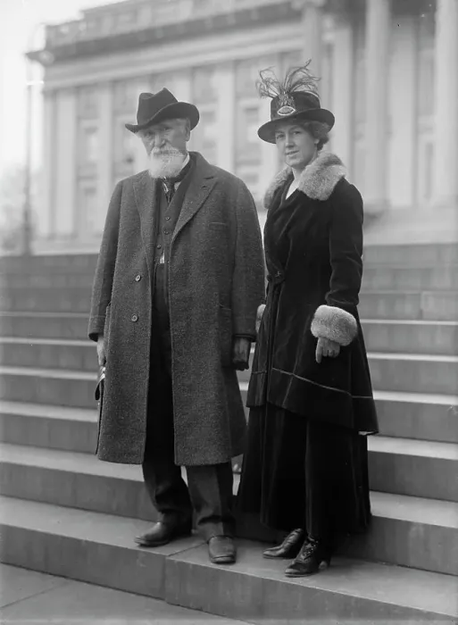 Framed Print : Hudson Maxim with wife Lillian Durban Maxim, 1917. Creator: Harris & Ewing. Hudson Maxim with wife Lillian Durban Maxim, 1917. Creator: Harris & Ewing Framed Print : Hudson Maxim with wife Lillian Durban Maxim, 1917. Creator: Harris & Ewing. Hudson Maxim with wife Lillian Durban Maxim, 1917. Creator: Harris & Ewing