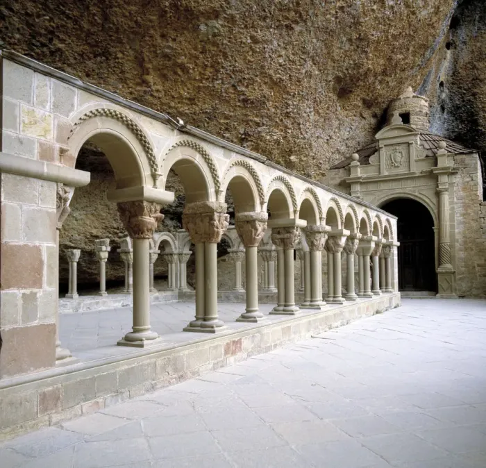 Framed Print : Huesca Botaya Monasterio De San Juan De LA Pena Detalle Del Claustro Arte Framed Print : Huesca Botaya Monasterio De San Juan De LA Pena Detalle Del Claustro Arte
