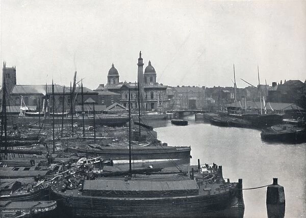 Hull - Princes Dock: With The Wilberforce Memorial and Dock Offices, 1895