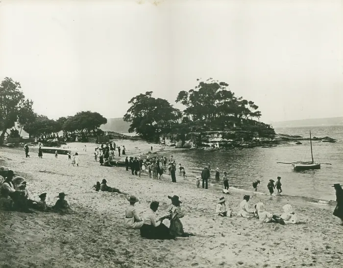 Framed Print : Hunters Beach, Balmoral, c1910. Creator: Unknown Framed Print : Hunters Beach, Balmoral, c1910. Creator: Unknown