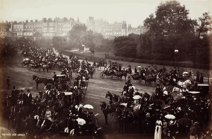 Framed Print : Hyde Park Corner, c1890. Creator: Francis Frith Framed Print : Hyde Park Corner, c1890. Creator: Francis Frith