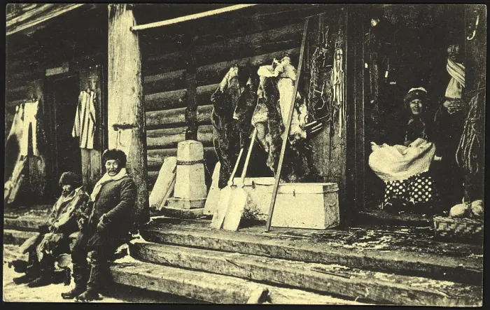 Framed Print : Iakutsk: Small Market, 1904-1917. Creator: Unknown Framed Print : Iakutsk: Small Market, 1904-1917. Creator: Unknown