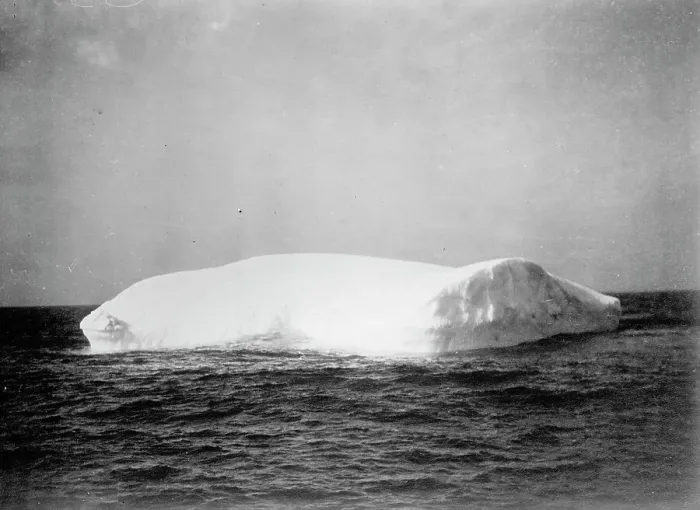 Framed Print : Iceberg, 1914. Creator: Harris & Ewing. Iceberg, 1914. Creator: Harris & Ewing Framed Print : Iceberg, 1914. Creator: Harris & Ewing. Iceberg, 1914. Creator: Harris & Ewing
