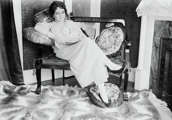 Framed Print : Ida Cajetti, 1915. Creator: Bain News Service Framed Print : Ida Cajetti, 1915. Creator: Bain News Service