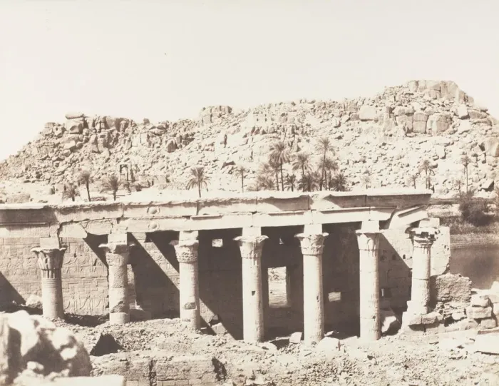 Framed Print : Ile de Fileh (Philae), Colonnade Occidentale - Ruines Vues du Point L, 1851-52 Framed Print : Ile de Fileh (Philae), Colonnade Occidentale - Ruines Vues du Point L, 1851-52