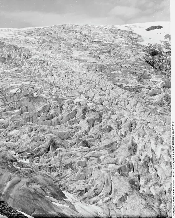 Framed Print : Illecillewaet Glacier from Glacier Crest, Selkirk Mts. B.C. between 1900 and 1906. Creator: Unknown Framed Print : Illecillewaet Glacier from Glacier Crest, Selkirk Mts. B.C. between 1900 and 1906. Creator: Unknown