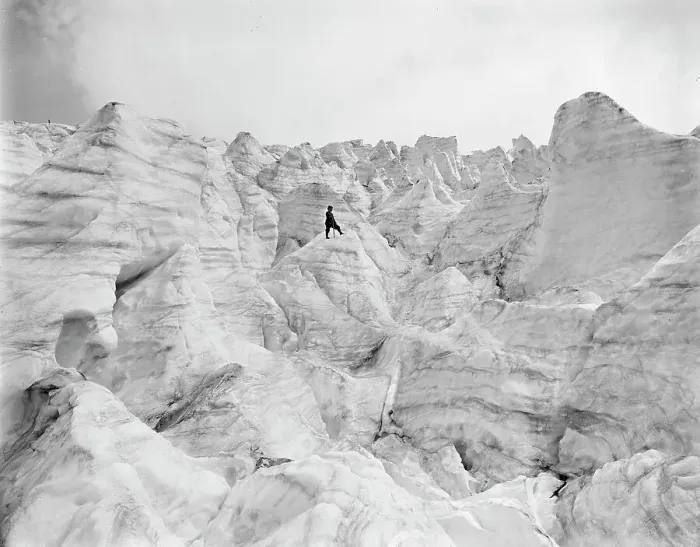 Framed Print : Illecillewaet Glacier from Seracs, Selkirk Mts. British Columbia, between 1900 and 1910. Creator: Unknown Framed Print : Illecillewaet Glacier from Seracs, Selkirk Mts. British Columbia, between 1900 and 1910. Creator: Unknown