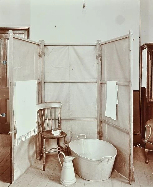 Improvised bathroom, Shoreditch Technical Institute, London, 1907