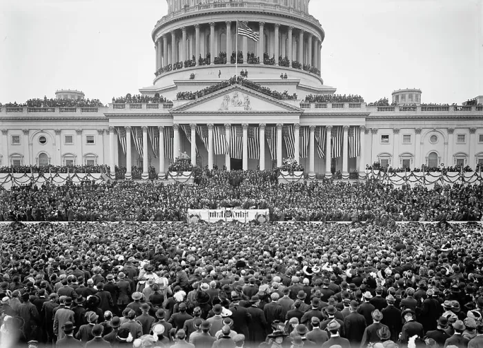 Framed Print : Inaugural Ceremony - Entire East Front of Capitol, 1913. Creator: Harris & Ewing. Inaugural Ceremony - Entire East Front of Capitol, 1913. Creator: Harris & Ewing Framed Print : Inaugural Ceremony - Entire East Front of Capitol, 1913. Creator: Harris & Ewing. Inaugural Ceremony - Entire East Front of Capitol, 1913. Creator: Harris & Ewing