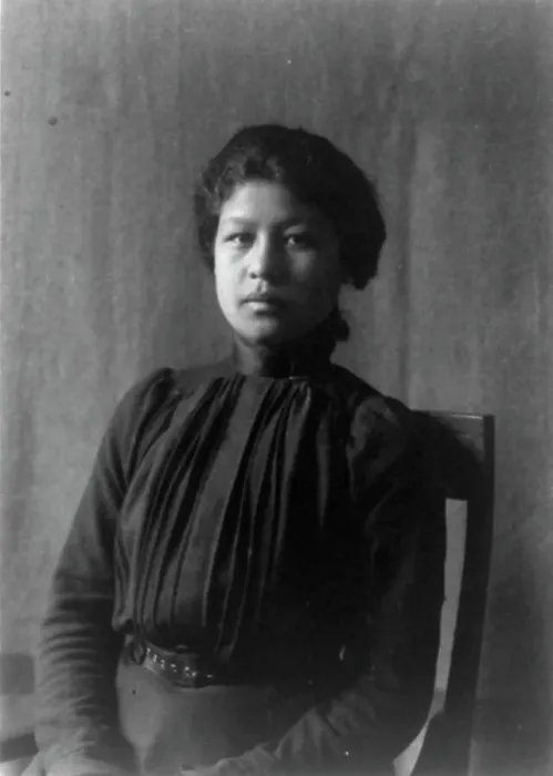 Framed Print : Indian student at Hampton Institute, Hampton, Va, 1899 or 1900. Creator: Frances Benjamin Johnston Framed Print : Indian student at Hampton Institute, Hampton, Va, 1899 or 1900. Creator: Frances Benjamin Johnston