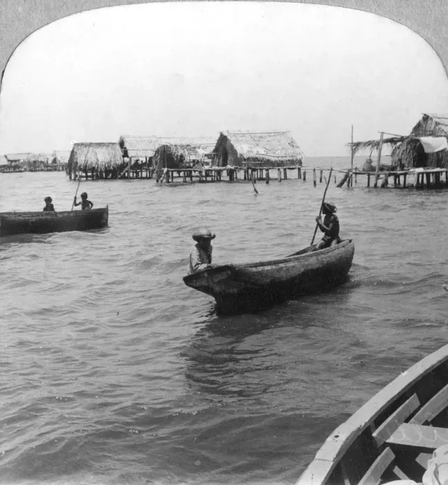 Framed Print : Indians in log canoes, Lake Maracaibo, Venezuela, c1900s Framed Print : Indians in log canoes, Lake Maracaibo, Venezuela, c1900s