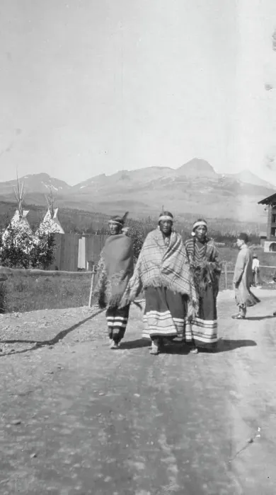 Framed Print : Indians in native dress, between c1900 and 1923. Creator: Unknown Framed Print : Indians in native dress, between c1900 and 1923. Creator: Unknown
