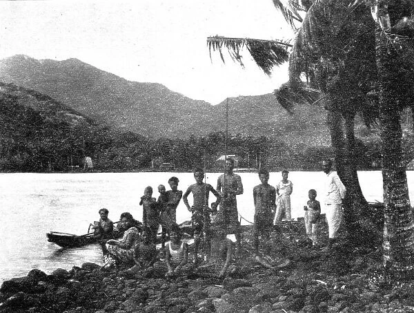 'Indigenes des environs d'Apia (iles Samoa); Les Terres Du Pacifique, 1914. Creator: Unknown