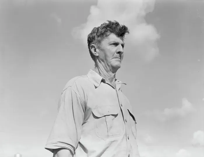 Framed Print : Industrialized agriculture, from Texas farmer to migratory worker in California, Kern County, 1938. Creator: Dorothea Lange