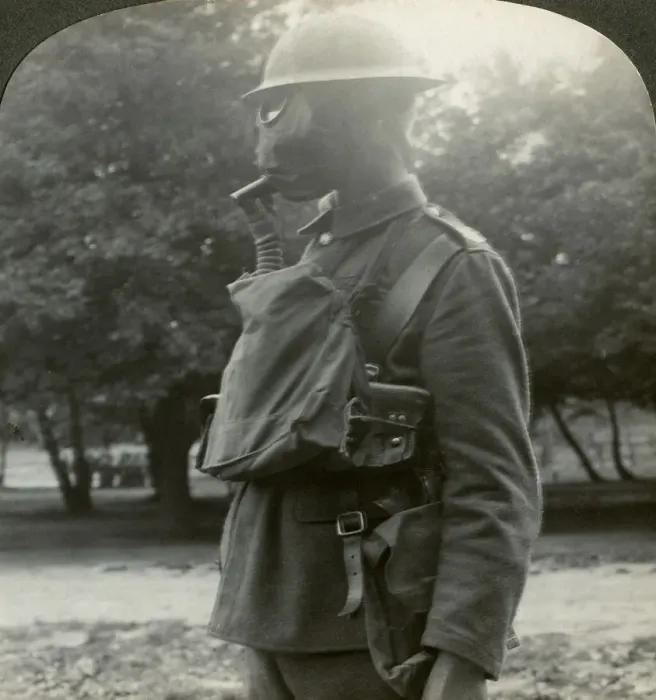Framed Print : Infantry fitted with the latest gas marks and steel helmets, World War I, 1915-1918. Artist: Realistic Travels Publishers Framed Print : Infantry fitted with the latest gas marks and steel helmets, World War I, 1915-1918. Artist: Realistic Travels Publishers