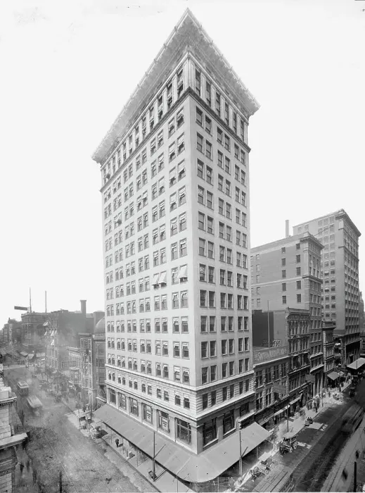 Framed Print : Ingall's Building, Cincinnati, Ohio. between 1900 and 1906. Creator: Unknown Framed Print : Ingall's Building, Cincinnati, Ohio. between 1900 and 1906. Creator: Unknown