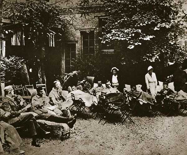 Injured soldiers recuperating at an American hospital in Paris, France, World War I, 1918