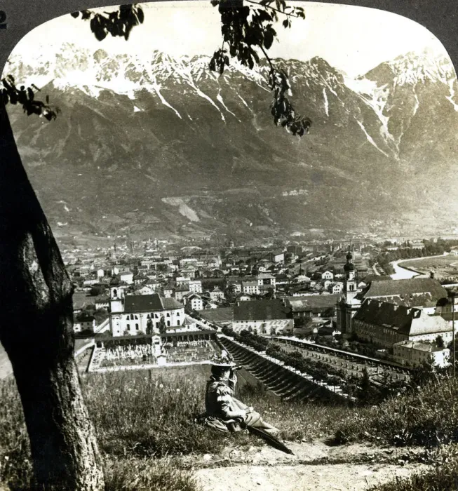 Framed Print : Innsbruck and the Bavarian Alps, Tyrol, Austria. Artist: Underwood & Underwood Framed Print : Innsbruck and the Bavarian Alps, Tyrol, Austria. Artist: Underwood & Underwood