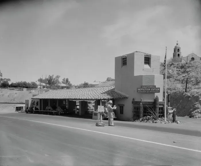 Framed Print : Inspection station on the California-Arizona state line, Yuma, Arizona, 1937. Creator: Dorothea Lange Framed Print : Inspection station on the California-Arizona state line, Yuma, Arizona, 1937. Creator: Dorothea Lange