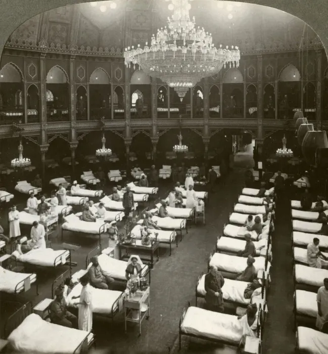 Framed Print : Interior of the commodious hospital at Brighton, Sussex, World War I, 1914-1918. Artist: Realistic Travels Publishers Framed Print : Interior of the commodious hospital at Brighton, Sussex, World War I, 1914-1918. Artist: Realistic Travels Publishers