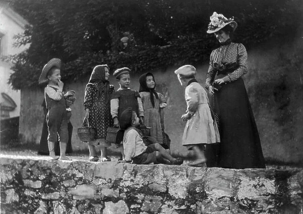 International courtesy. Italian children and wife of U.S. consul at Leghorn Italy, 1899. Creator: Frances Benjamin Johnston