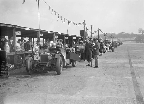 Invicta of FH Cairnes and George Field in the pits at the JCC Double Twelve race, Brooklands, 1931