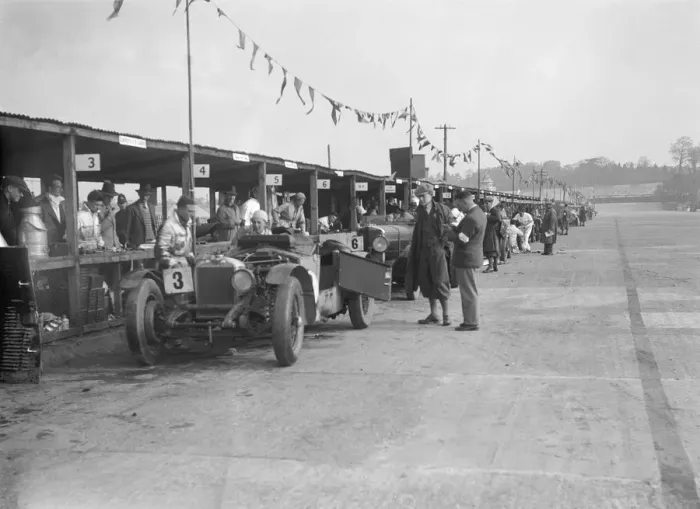 Framed Print : Invicta of FH Cairnes and George Field in the pits at the JCC Double Twelve race, Brooklands, 1931 Framed Print : Invicta of FH Cairnes and George Field in the pits at the JCC Double Twelve race, Brooklands, 1931