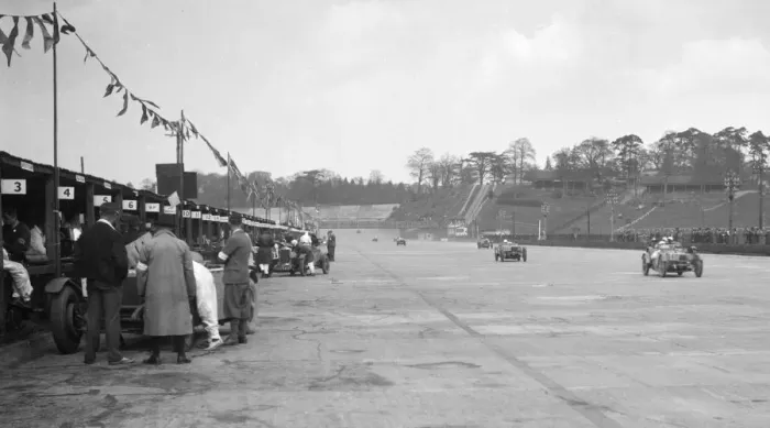 Framed Print : Invicta leading a Riley 9 Brooklands in the JCC Double Twelve race, Brooklands, 8 / 9 May 1931 Framed Print : Invicta leading a Riley 9 Brooklands in the JCC Double Twelve race, Brooklands, 8 / 9 May 1931