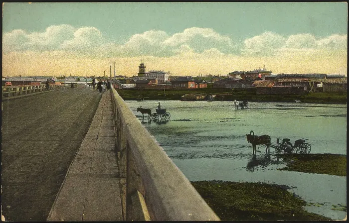 Framed Print : Irkutsk View of the city from the Big Bridge on the Ushakovka River, 1904-1917. Creator: Unknown Framed Print : Irkutsk View of the city from the Big Bridge on the Ushakovka River, 1904-1917. Creator: Unknown