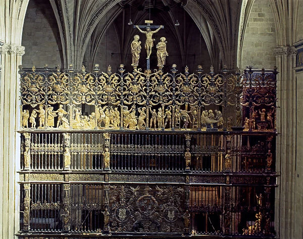 Iron gate with Corinthian pilasters and plateresque ornaments, made between 1518-1520