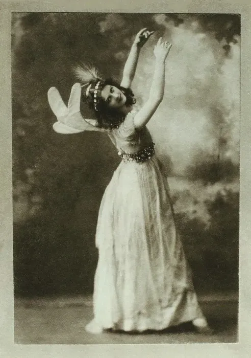 Framed Print : Isadora Duncan as the first fairy in A Midsummer night's Dream, 1896. Creator: Anonymous Framed Print : Isadora Duncan as the first fairy in A Midsummer night's Dream, 1896. Creator: Anonymous