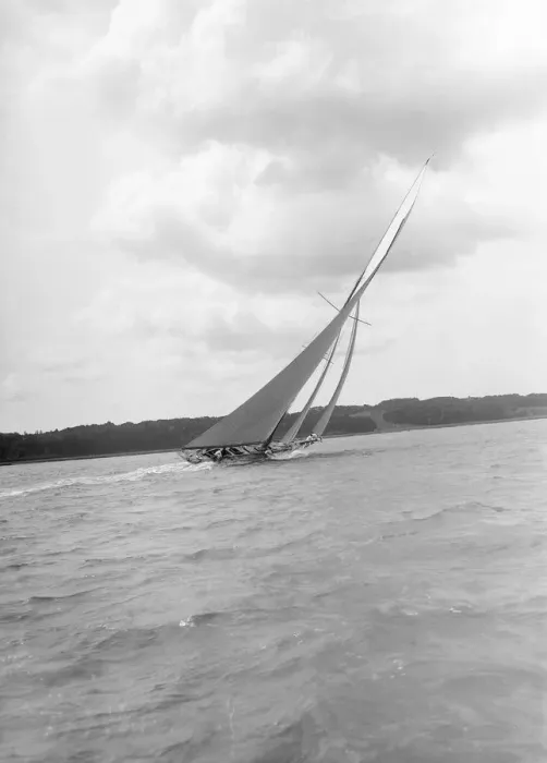 Framed Print : Istria sailing close-hauled, 1912. Creator: Kirk & Sons of Cowes Framed Print : Istria sailing close-hauled, 1912. Creator: Kirk & Sons of Cowes