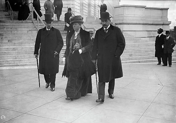 J. Pierpont Morgan Jr. right, with Father And Mrs. Herbert Satterlee, 1912. Creator: Harris & Ewing. J. Pierpont Morgan Jr. right, with Father And Mrs. Herbert Satterlee, 1912. Creator: Harris & Ewing