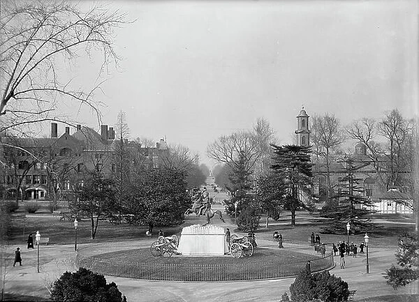 Jackson, Andrew. Monument in Lafayette Park, 1913. Creator: Harris & Ewing. Jackson, Andrew. Monument in Lafayette Park, 1913. Creator: Harris & Ewing