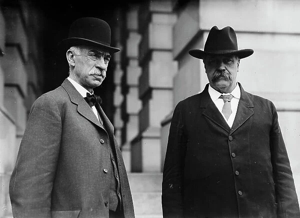 James C. Haynes, Mayor of Minneapolis (left), with Senator Clapp, 1911. Creator: Harris & Ewing. James C. Haynes, Mayor of Minneapolis (left), with Senator Clapp, 1911. Creator: Harris & Ewing