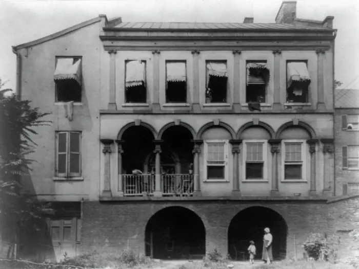 Framed Print : James Holloway Loggia School, Fairfax St. between Cameron and Queen, Alexandria, Va. 1918. Creator: Frances Benjamin Johnston Framed Print : James Holloway Loggia School, Fairfax St. between Cameron and Queen, Alexandria, Va. 1918. Creator: Frances Benjamin Johnston