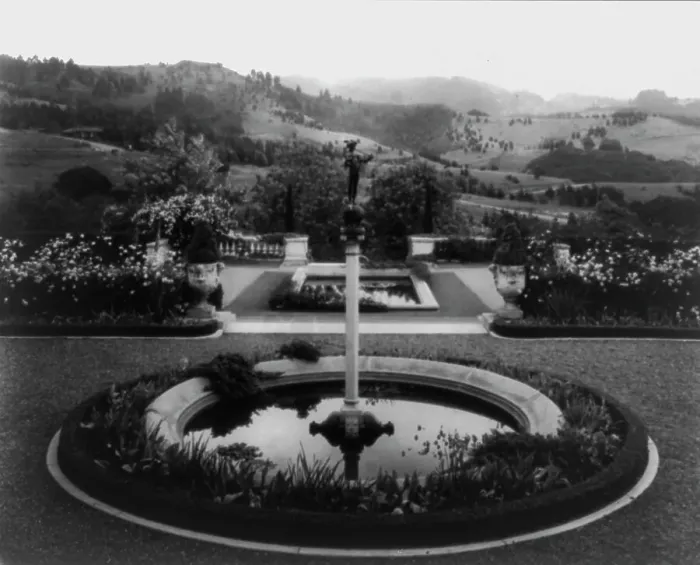 Framed Print : James Kennedy Moffitt house, 86 Sea View Avenue, Piedmont, California, 1917. Creator: Frances Benjamin Johnston Framed Print : James Kennedy Moffitt house, 86 Sea View Avenue, Piedmont, California, 1917. Creator: Frances Benjamin Johnston