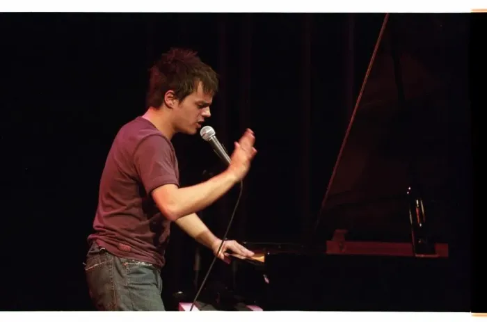 Framed Print : Jamie Cullum, Hawth, Crawley, 2004. Artist: Brian O Connor Framed Print : Jamie Cullum, Hawth, Crawley, 2004. Artist: Brian O Connor