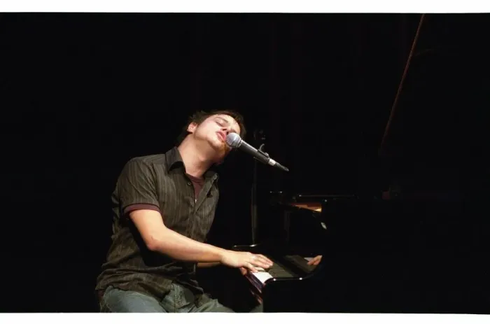 Framed Print : Jamie Cullum, Hawth, Crawley, 2004. Artist: Brian O Connor Framed Print : Jamie Cullum, Hawth, Crawley, 2004. Artist: Brian O Connor
