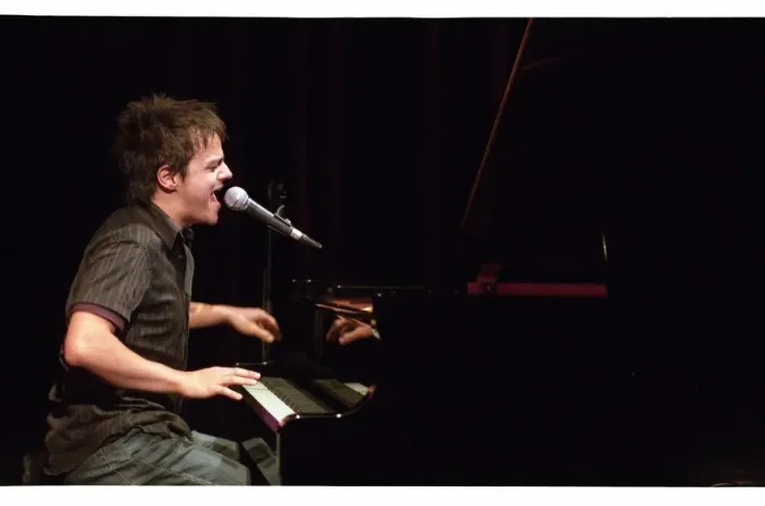 Framed Print : Jamie Cullum, Hawth, Crawley, 2004. Artist: Brian O Connor Framed Print : Jamie Cullum, Hawth, Crawley, 2004. Artist: Brian O Connor
