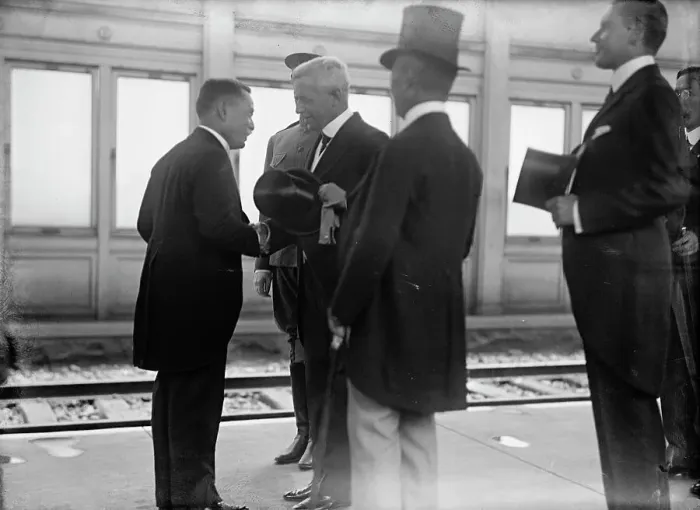 Framed Print : Japanese Mission To U.S. at Union Station: Ishii; Harts; Lansing; Sato; William Philips, 1917. Creator: Harris & Ewing. Japanese Mission To U.S. at Union Station: Ishii; Harts; Lansing; Sato; William Philips, 1917. Creator: Harris & Ewing Framed Print : Japanese Mission To U.S. at Union Station: Ishii; Harts; Lansing; Sato; William Philips, 1917. Creator: Harris & Ewing. Japanese Mission To U.S. at Union Station: Ishii; Harts; Lansing; Sato; William Philips, 1917. Creator: Harris & Ewing