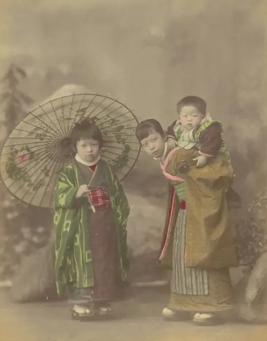 Framed Print : Japanese Mother with Her Two Children, 1870s-1890s. Creator: Kusakabe Kimbei Framed Print : Japanese Mother with Her Two Children, 1870s-1890s. Creator: Kusakabe Kimbei