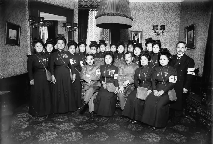 Framed Print : Japanese Red Cross delegation en route to Europe, 1 / 12 / 15, 1915. Creator: Bain News Service Framed Print : Japanese Red Cross delegation en route to Europe, 1 / 12 / 15, 1915. Creator: Bain News Service