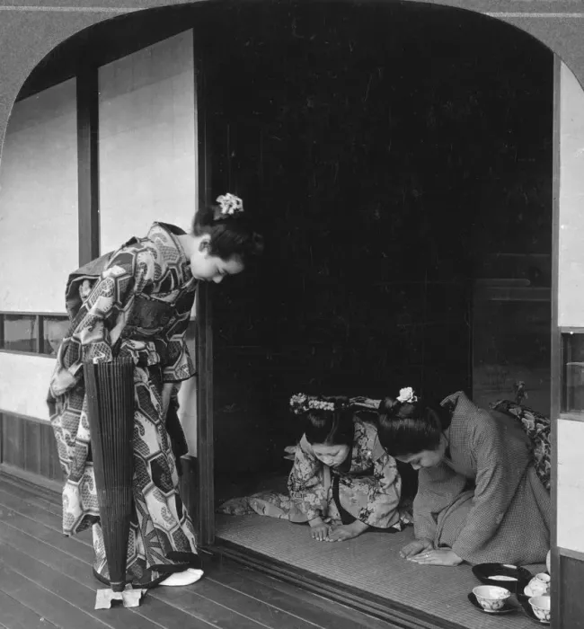 Framed Print : Three Japanese women, Japan, 1905. Artist: BL Singley Framed Print : Three Japanese women, Japan, 1905. Artist: BL Singley