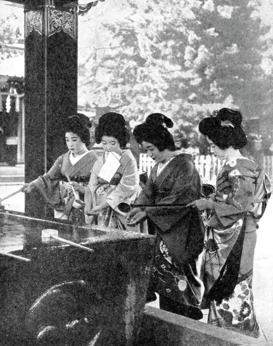 Framed Print : Japanese women washing their hands prior to entering a temple, 1936. Artist: Sport & General Framed Print : Japanese women washing their hands prior to entering a temple, 1936. Artist: Sport & General