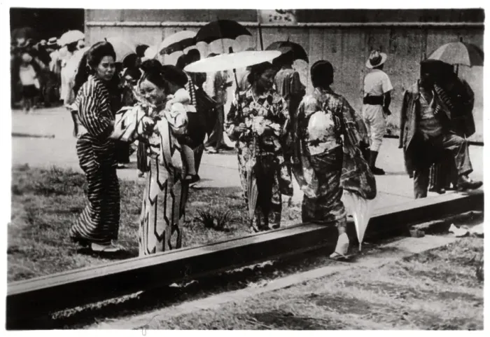 Framed Print : Japanese women by the Zeppelin hangar, Kasumigaura, Japan, 1929 (1933) Framed Print : Japanese women by the Zeppelin hangar, Kasumigaura, Japan, 1929 (1933)