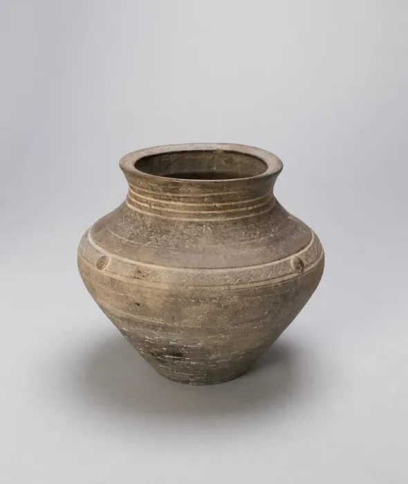 Framed Print : Jar (Guan), Style of Shang dynasty (c. 1600-1050 B. C. ). Creator: Unknown Framed Print : Jar (Guan), Style of Shang dynasty (c. 1600-1050 B. C. ). Creator: Unknown