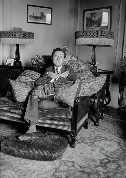 Framed Print : Jascha Heifetz, between c1915 and c1920. Creator: Bain News Service Framed Print : Jascha Heifetz, between c1915 and c1920. Creator: Bain News Service